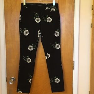 Daisy print pants